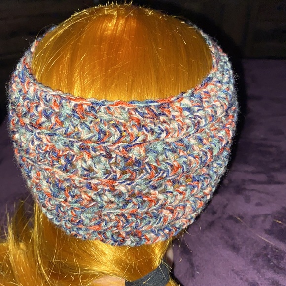 Crocheted headband/ear warmer in multi color - Picture 3 of 4